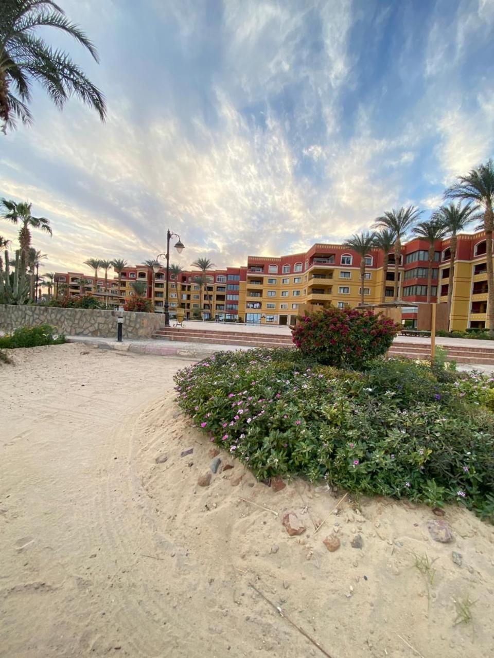 Esplanada Hotel Apartments Hurghada Exteriör bild
